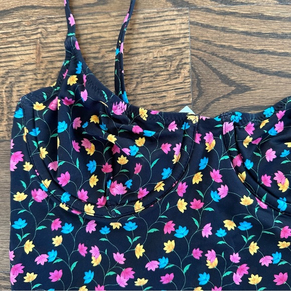 Solid & Striped Taylor One-Piece Swimsuit in Multi Floral Vines, NWT - Picture 7 of 16